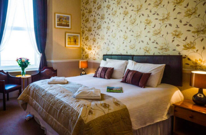 Room #6 – Twin Bedroom en-suite with Sea Views